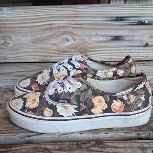 Vans Floral Canvas Low-Top Sneakers in Brown, Peach, Cream